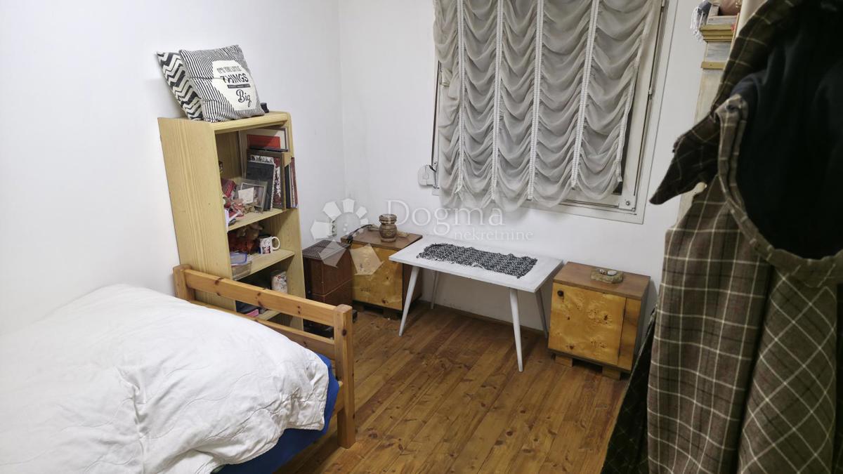 Casa Ferenščica, Peščenica - Žitnjak, 325m2