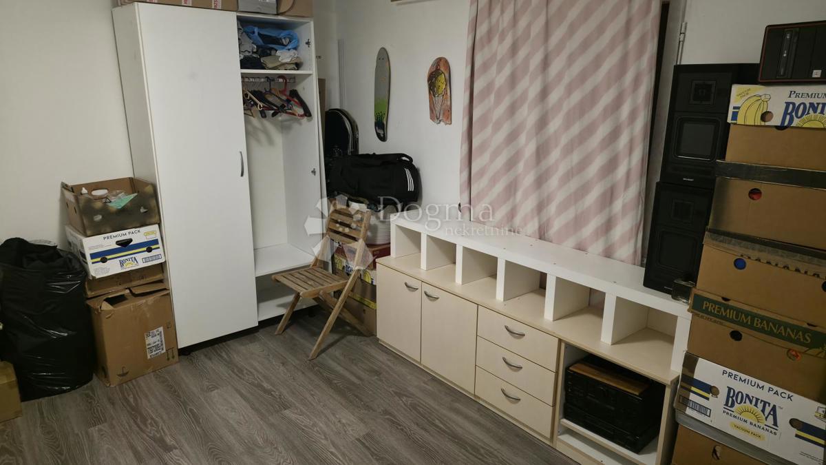 Casa Ferenščica, Peščenica - Žitnjak, 325m2