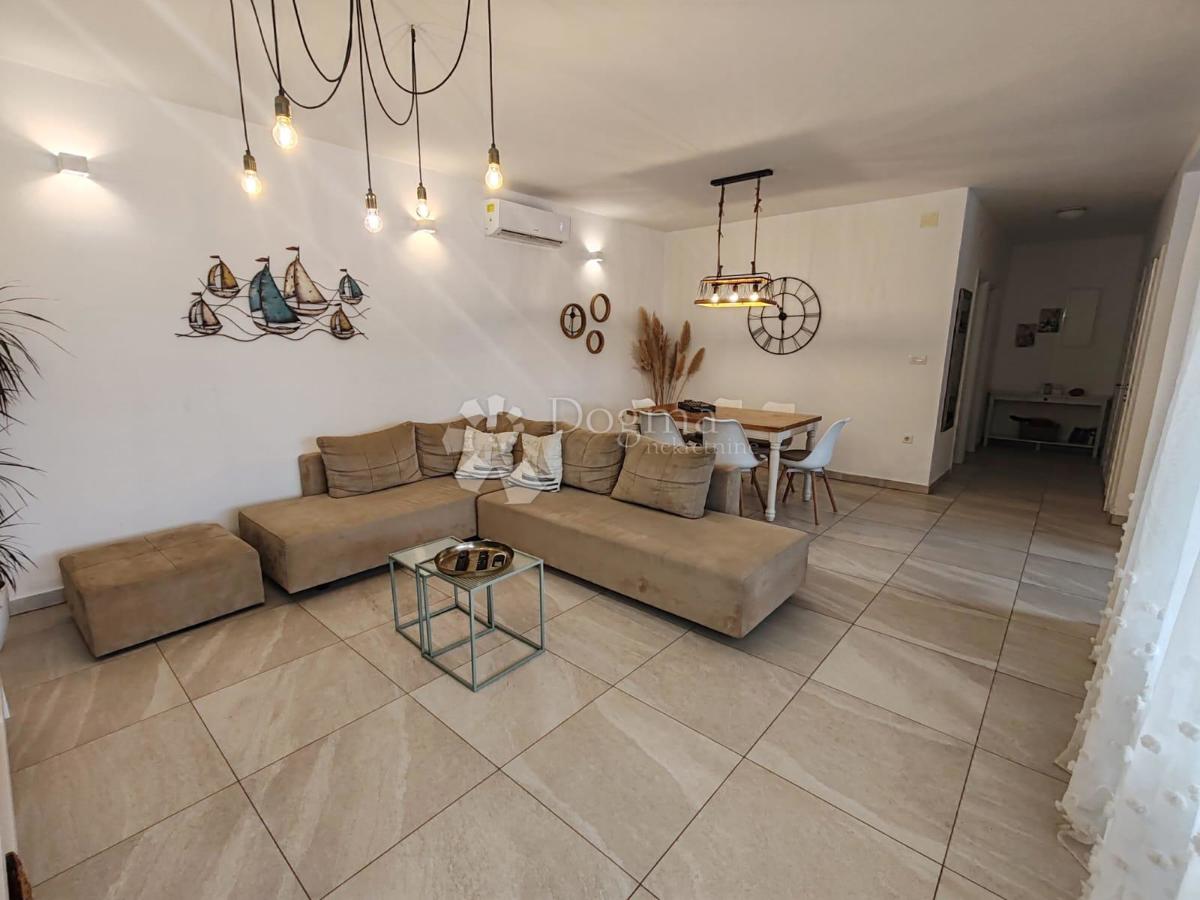 Casa Bogdanovići, Šibenik - Okolica, 81m2