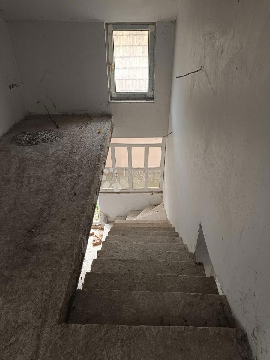 Casa Kruševica, Slavonski Šamac, 200m2