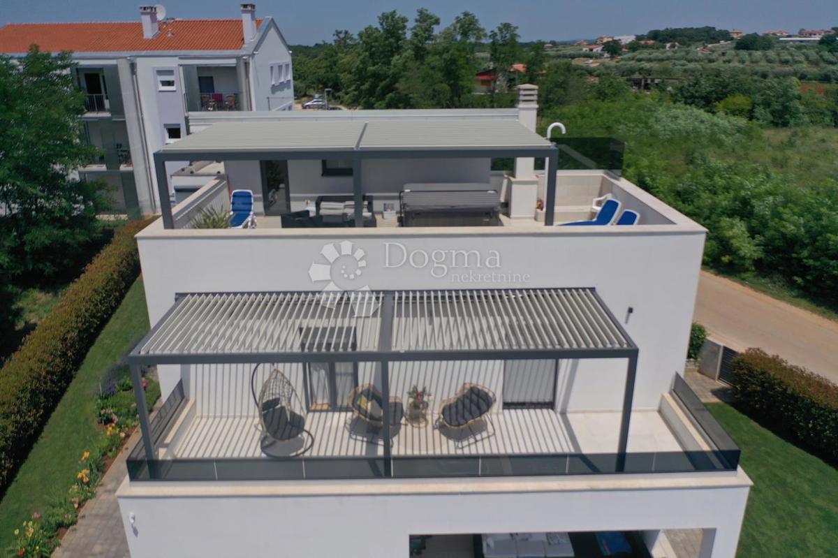 Casa Novigrad, 302m2