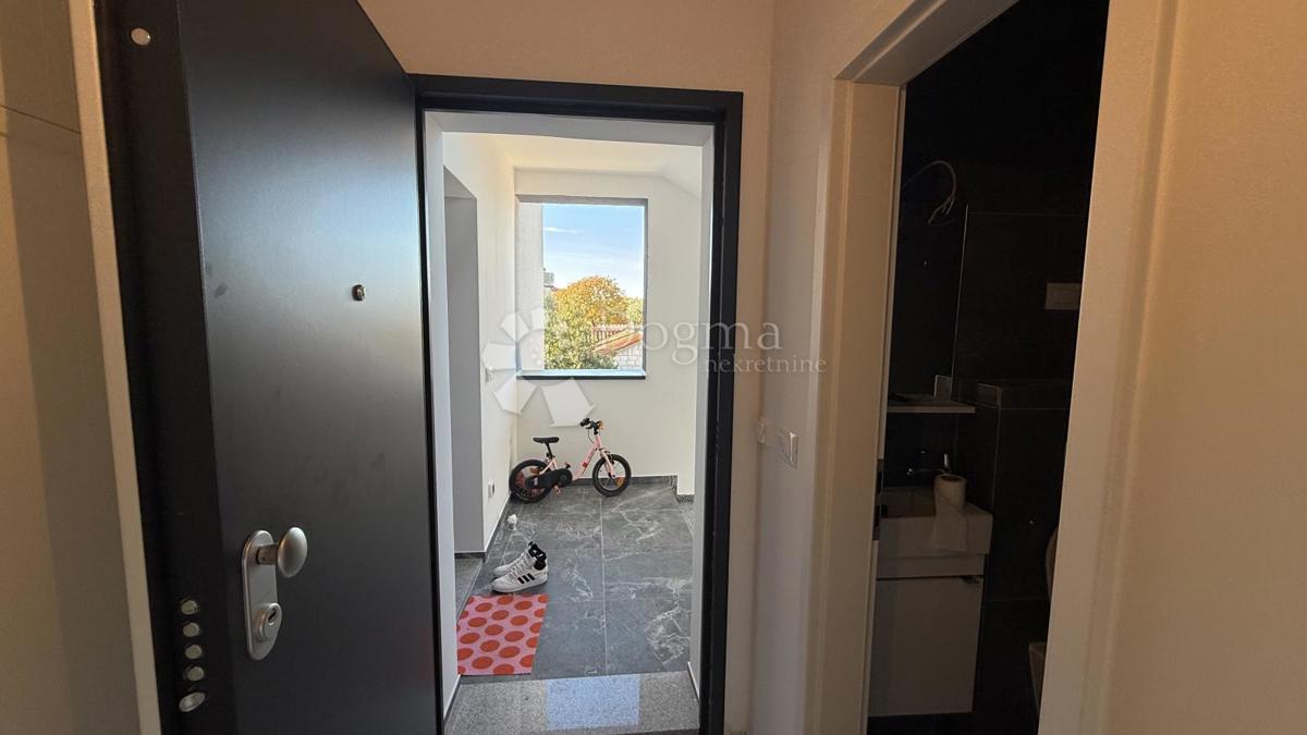 Allogio Okrug Gornji, Okrug, 54,59m2