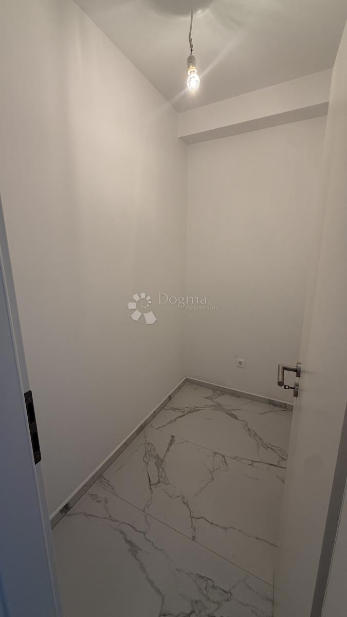 Allogio Okrug Gornji, Okrug, 54,59m2