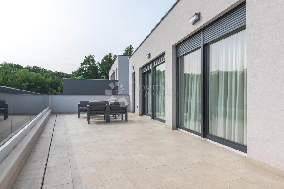 Allogio Remete, Maksimir, 112m2