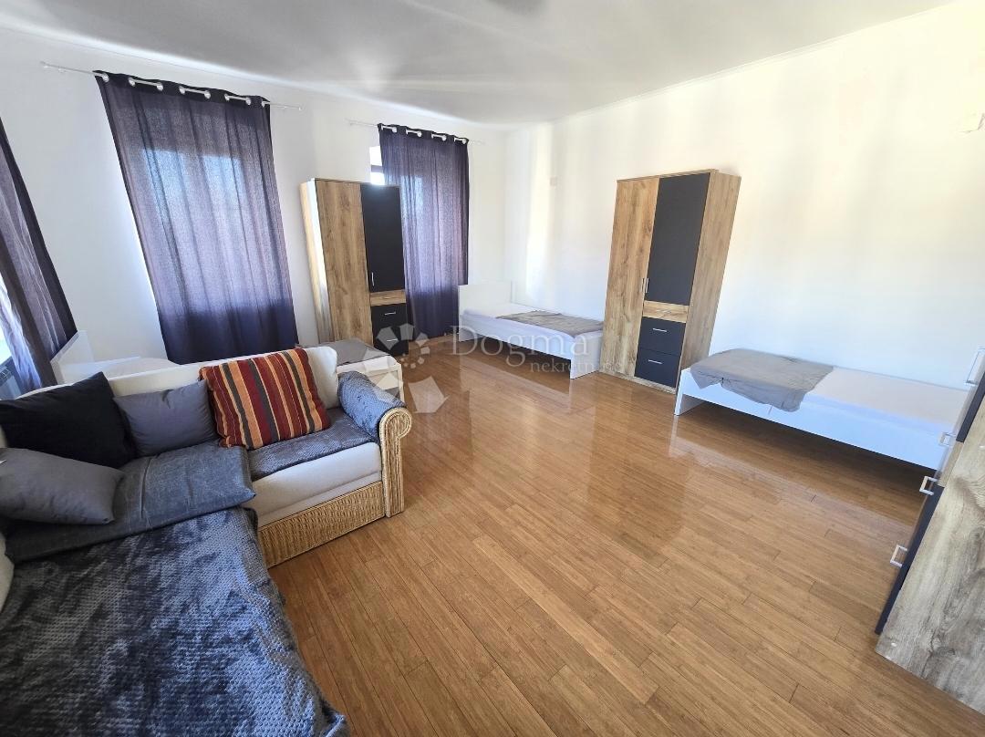 Allogio Centar, Rijeka, 166m2