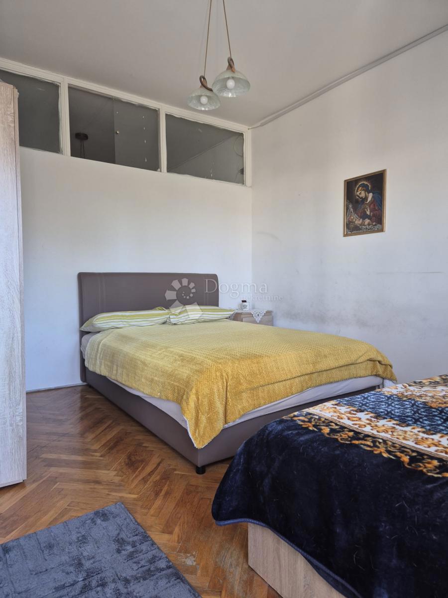 Appartamento in vendita a Kman – disposizione funzionale, vista sul parco