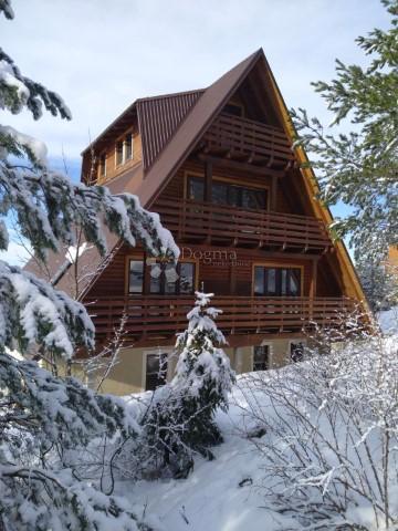 Casa Ravna Gora, 380m2