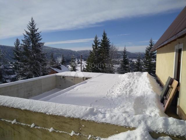 Casa Ravna Gora, 380m2