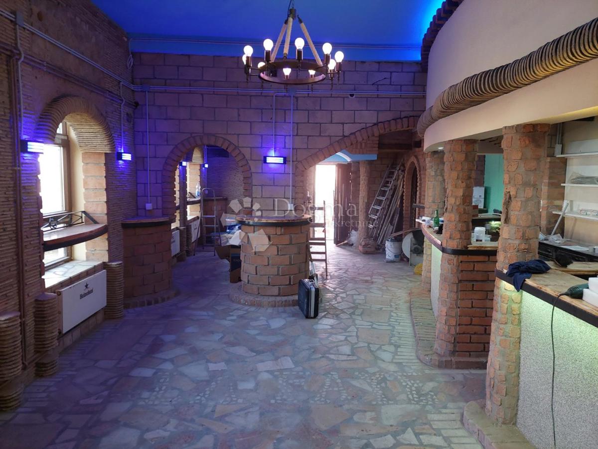 Locale commerciale Darda, 174,08m2