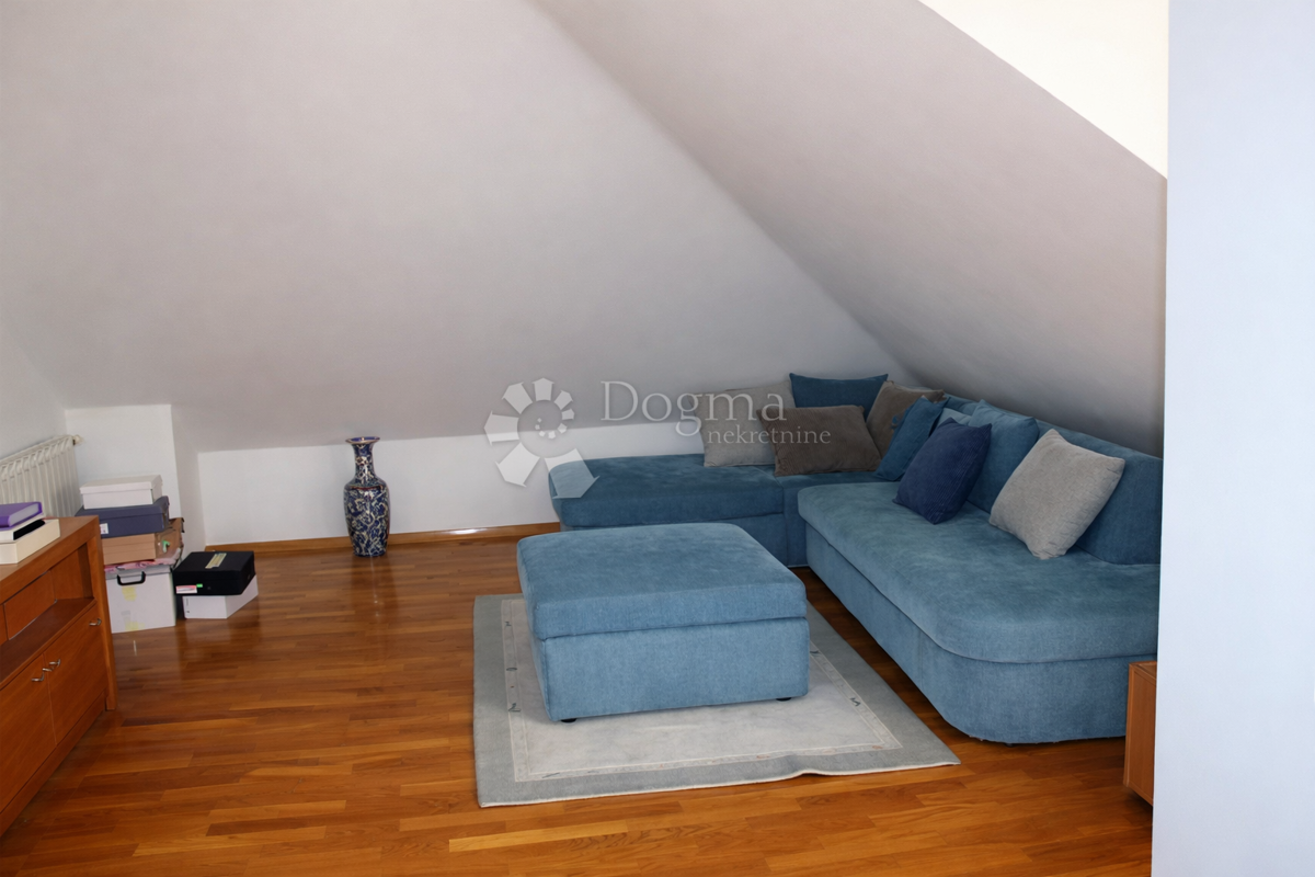 Casa Podstrana, 435m2