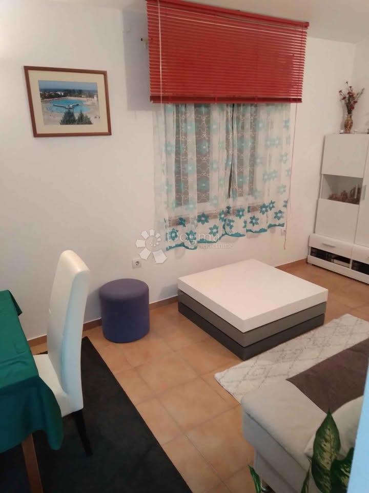 Casa a un piano con piscina in un tranquillo sobborgo di Rovigno