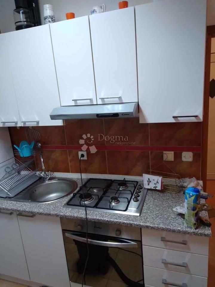 Casa a un piano con piscina in un tranquillo sobborgo di Rovigno