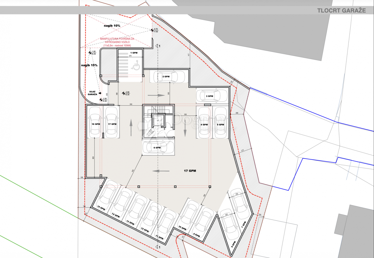 S2 – Ampio appartamento con tre camere da letto e giardino a Stobreč, a soli 300 m dal mare