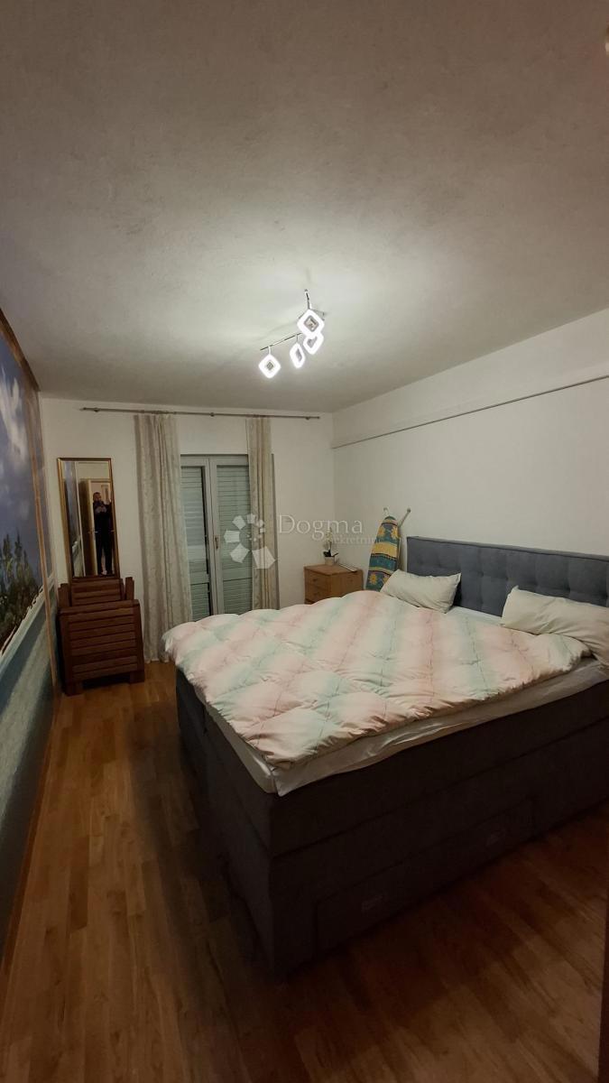 Casa Posedarje, 500m2