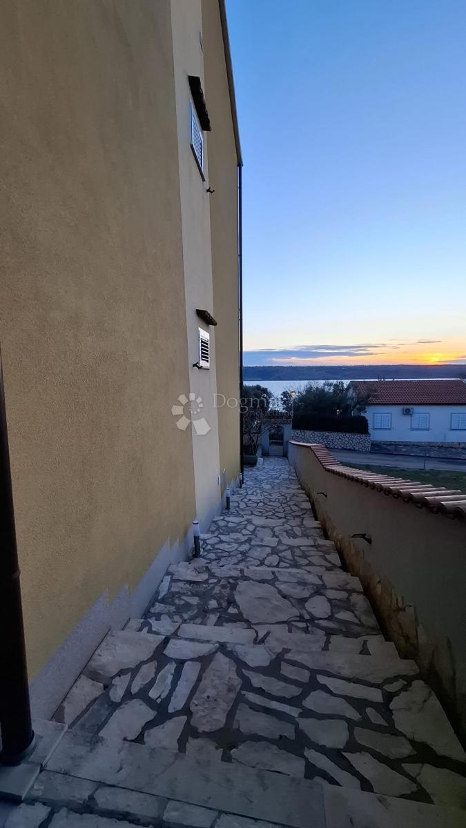 Casa Posedarje, 500m2