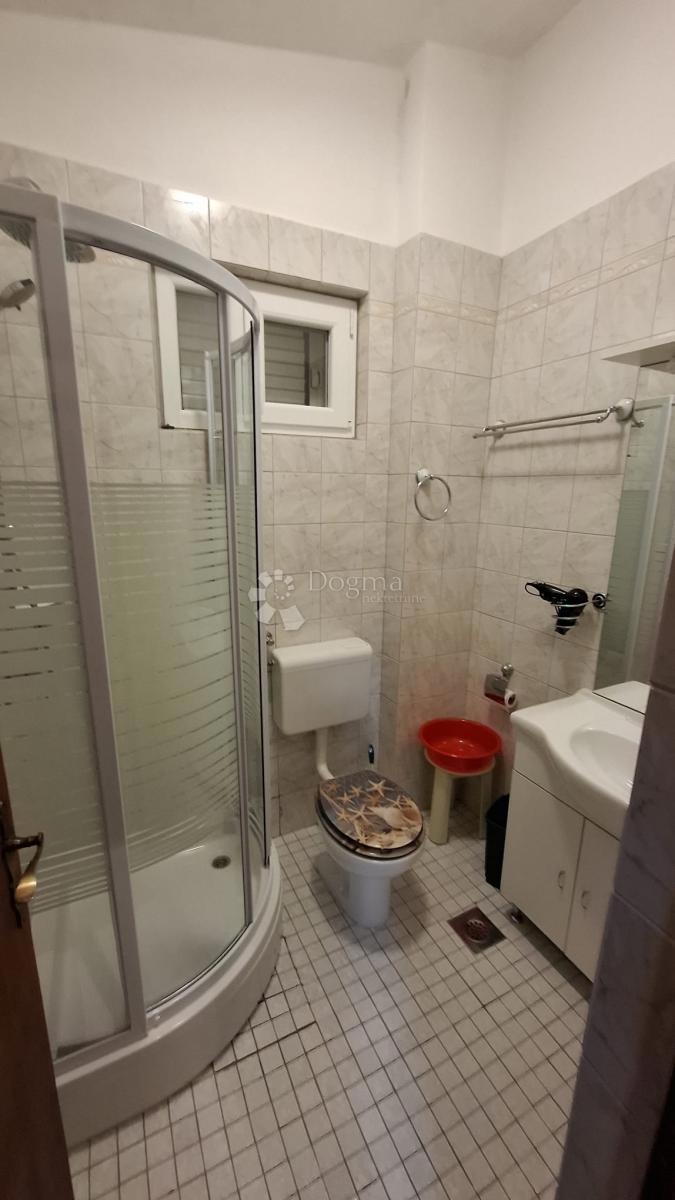 Casa Posedarje, 500m2