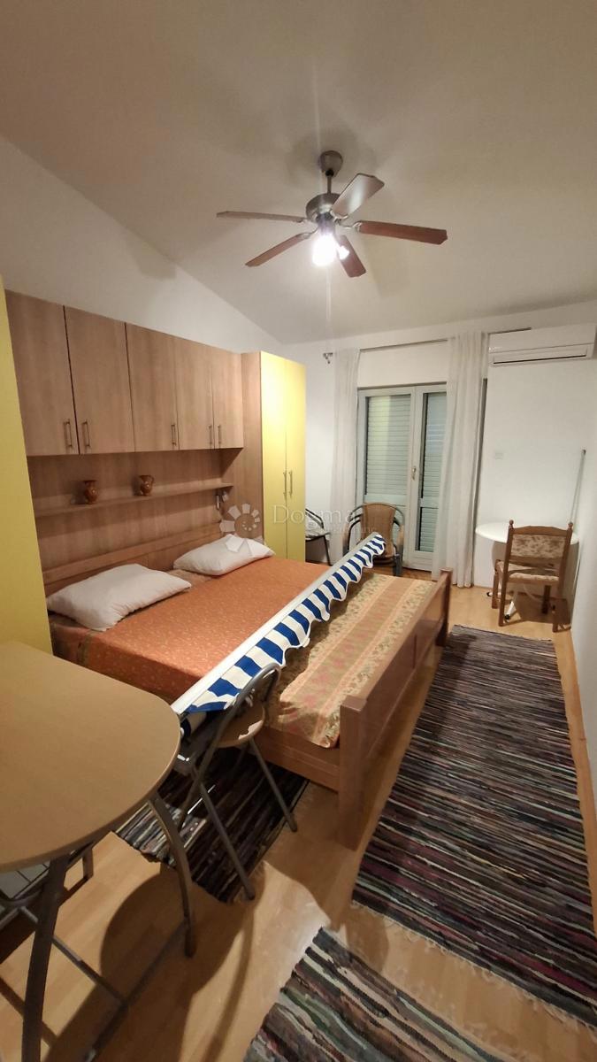 Casa Posedarje, 500m2