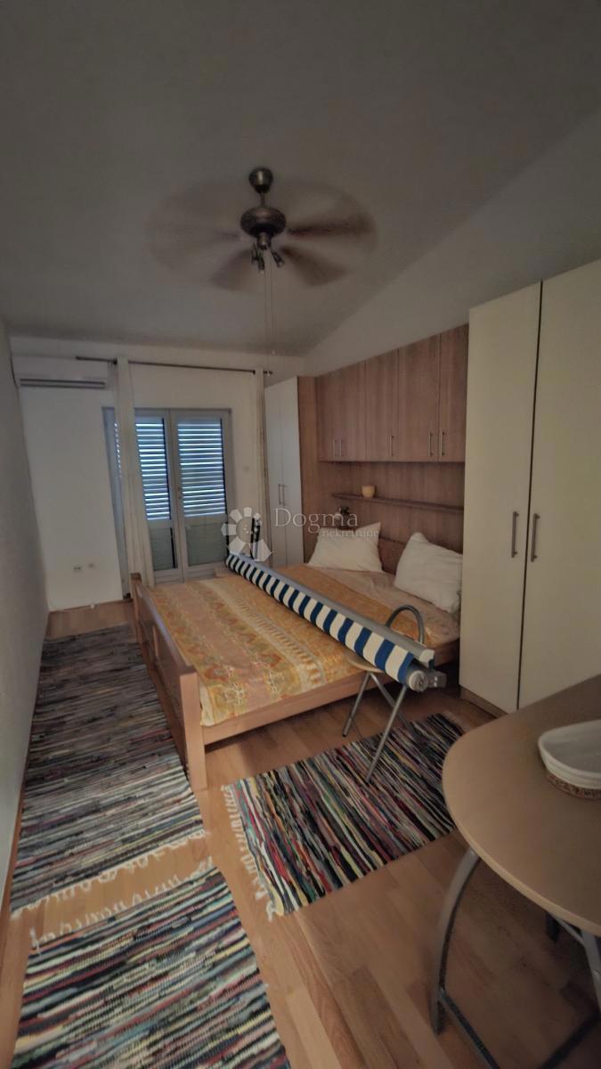 Casa Posedarje, 500m2