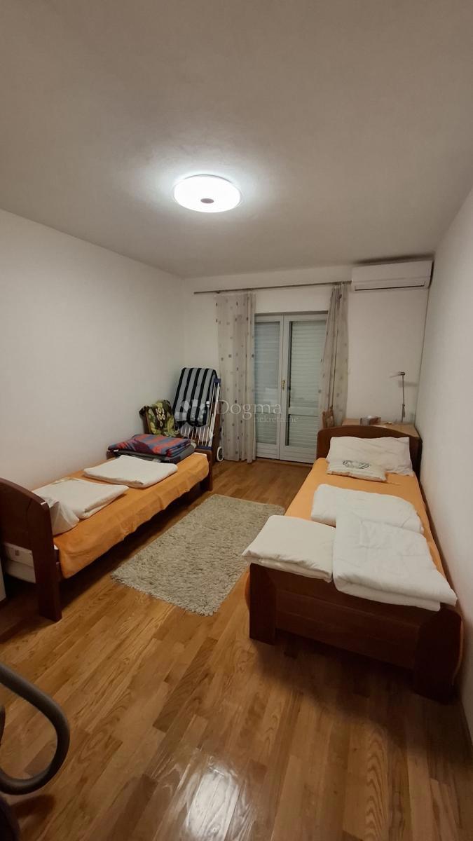 Casa Posedarje, 500m2