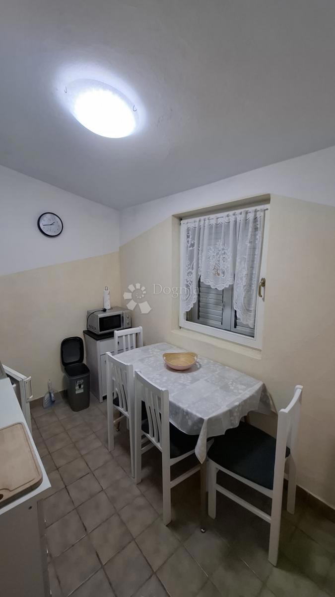 Casa Posedarje, 500m2