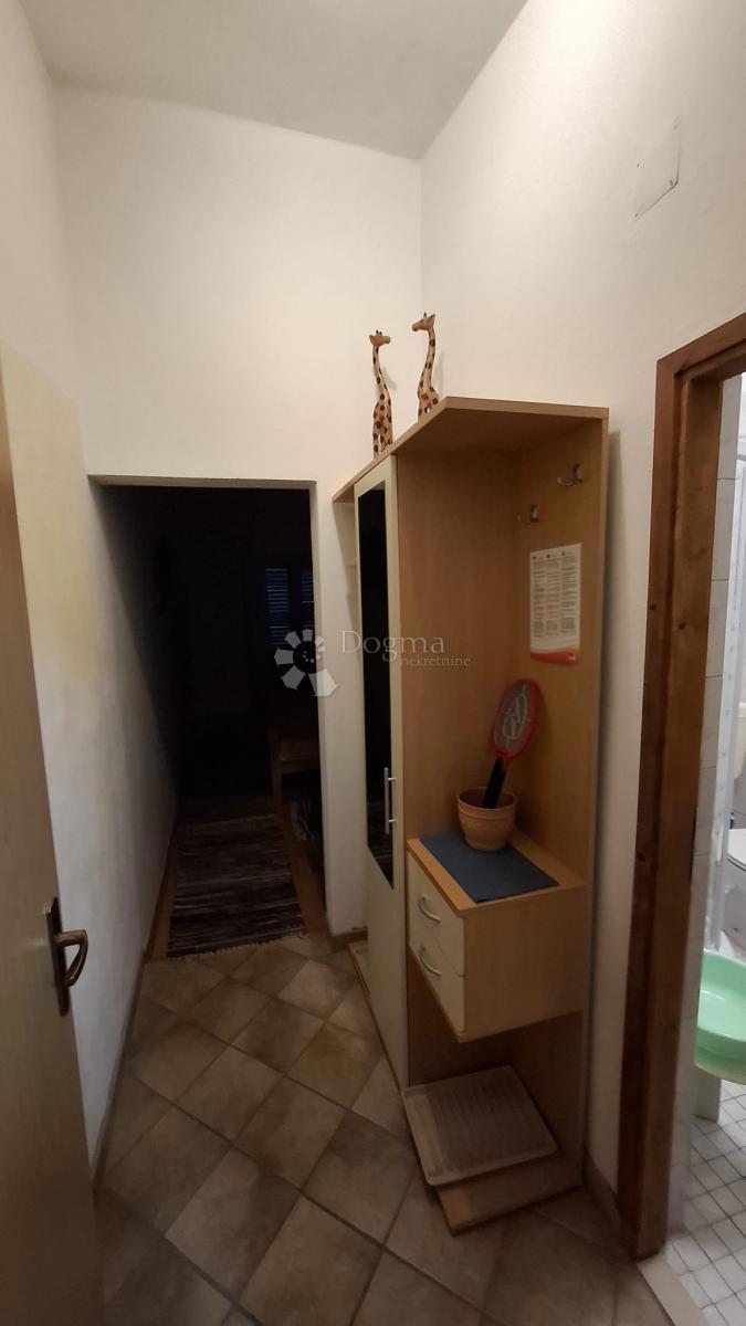 Casa Posedarje, 500m2