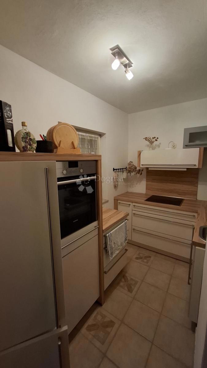 Casa Posedarje, 500m2