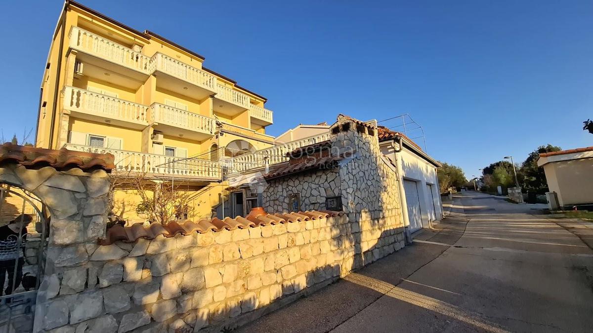 Casa Posedarje, 500m2