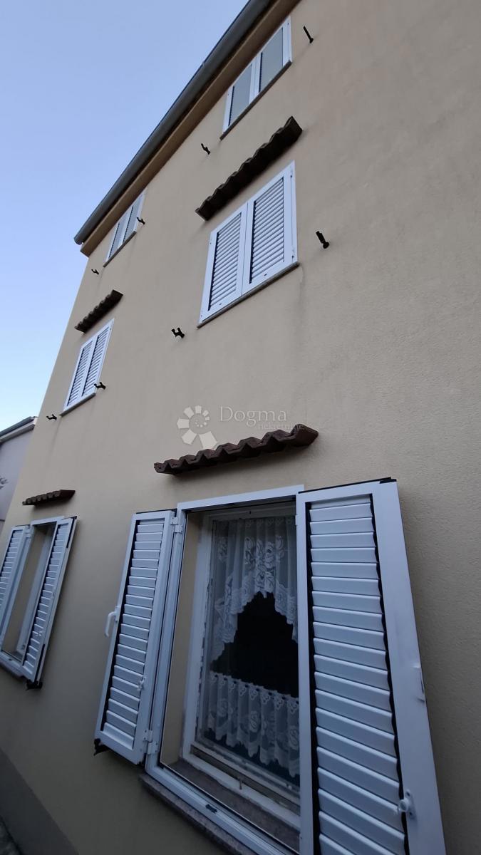 Casa Posedarje, 500m2