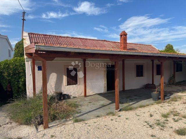 Casa Ražanac, 107m2