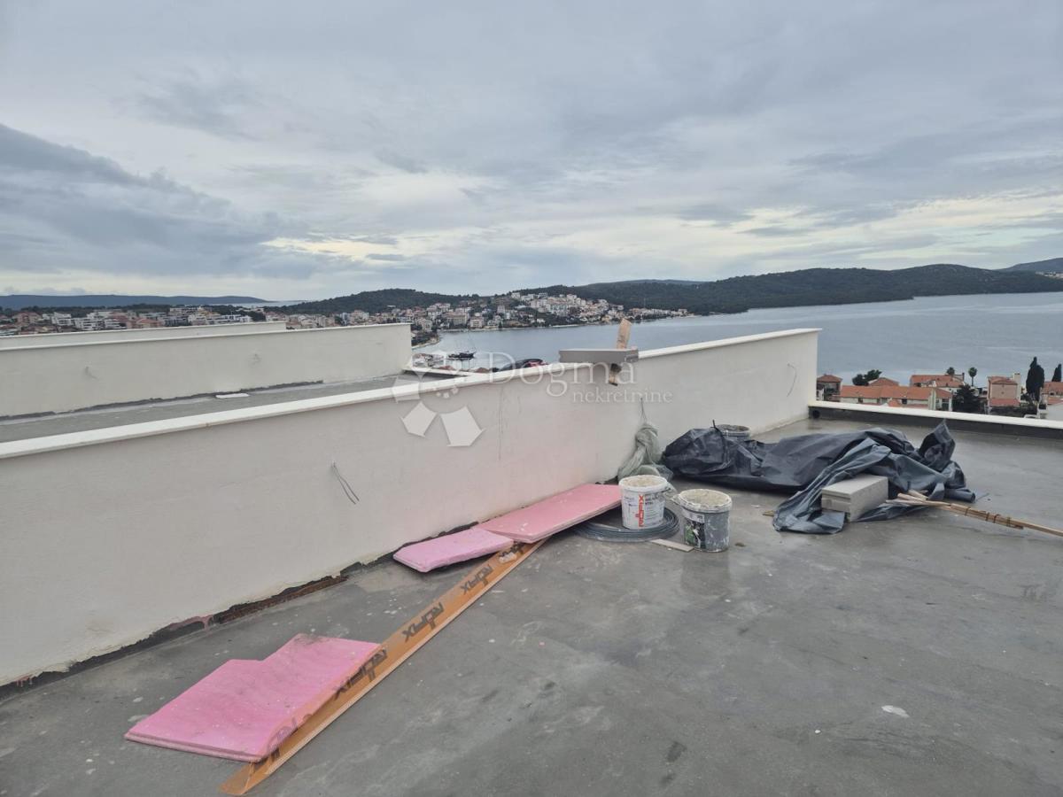 Allogio Okrug Gornji, Okrug, 106,37m2