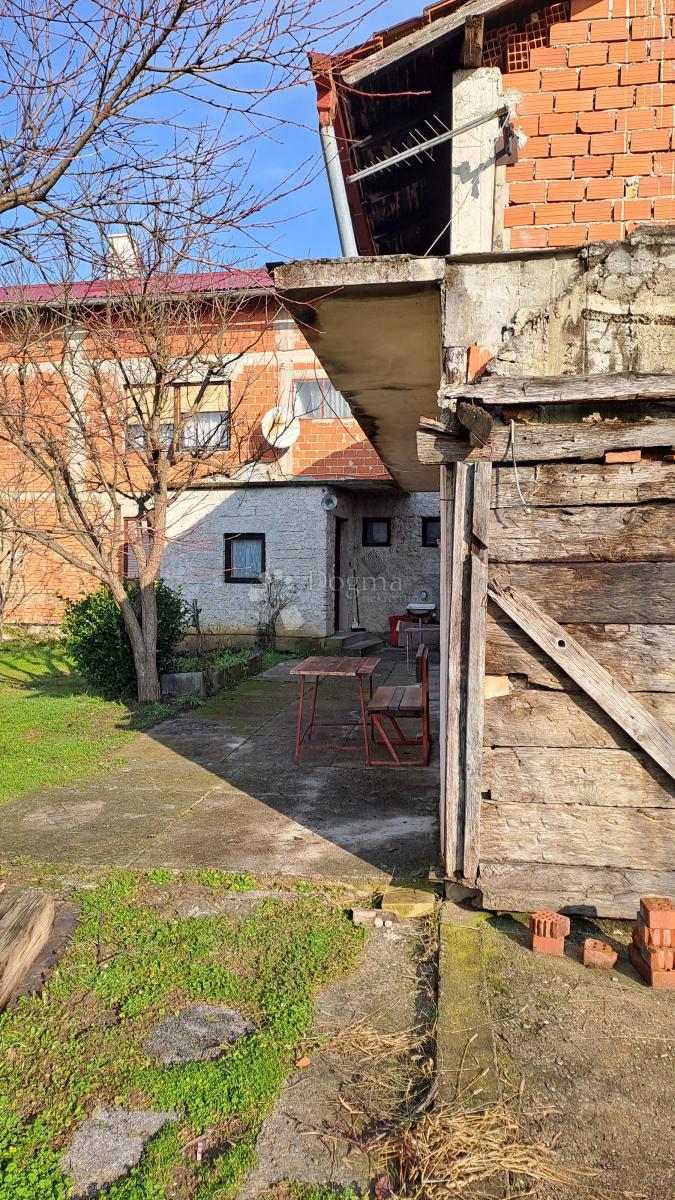 Casa Zeleni brijeg, Sisak, 257m2