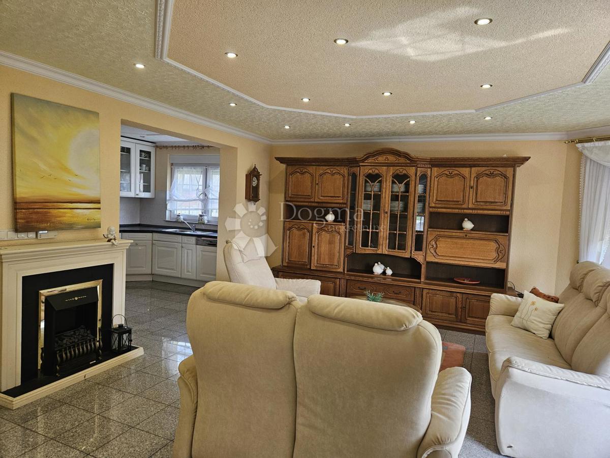 Casa Majerje, Petrijanec, 176m2