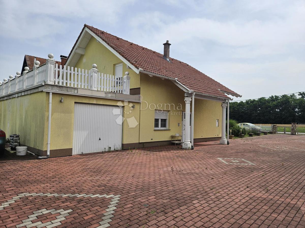 Casa Majerje, Petrijanec, 176m2