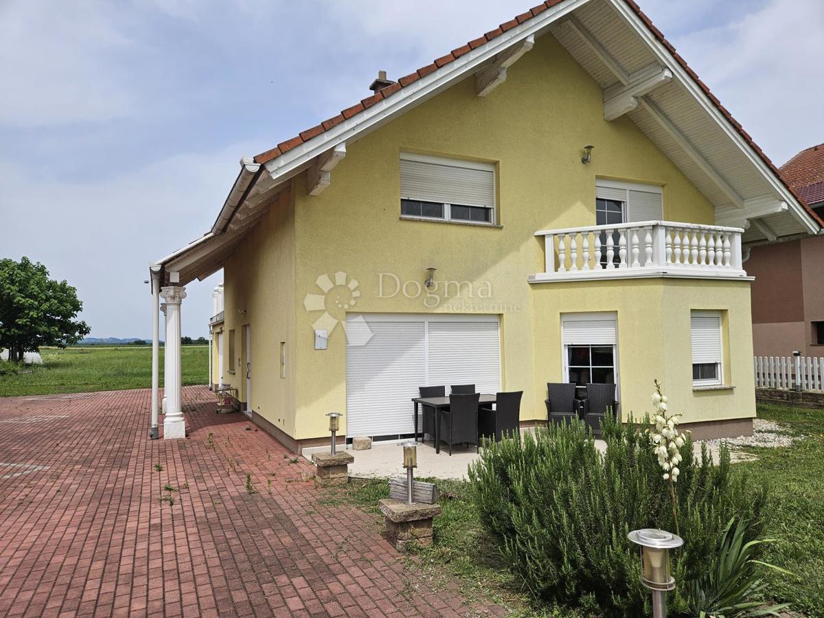 Casa Majerje, Petrijanec, 176m2