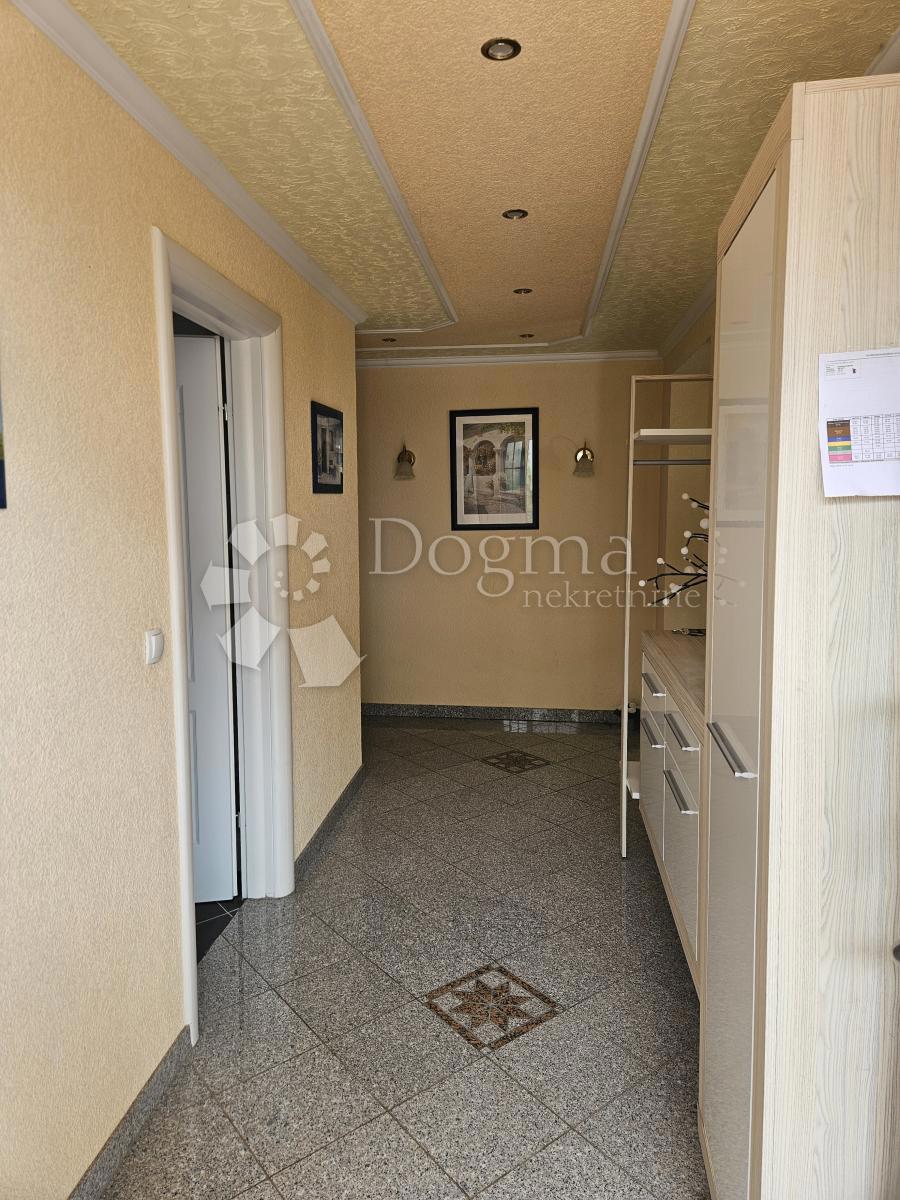 Casa Majerje, Petrijanec, 176m2