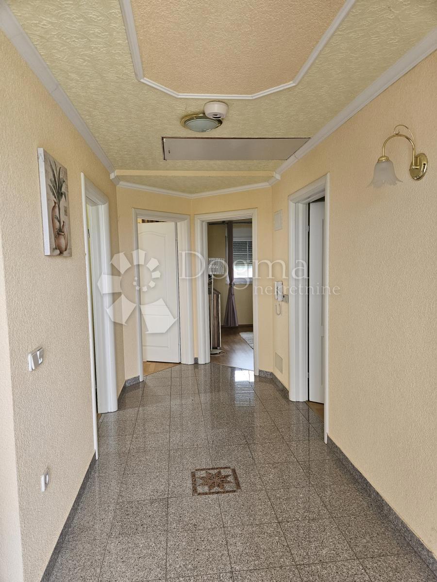 Casa Majerje, Petrijanec, 176m2