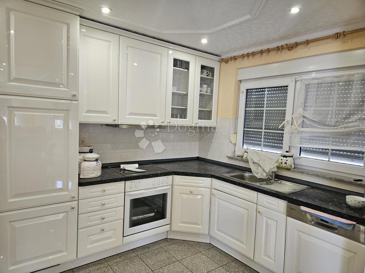 Casa Majerje, Petrijanec, 176m2