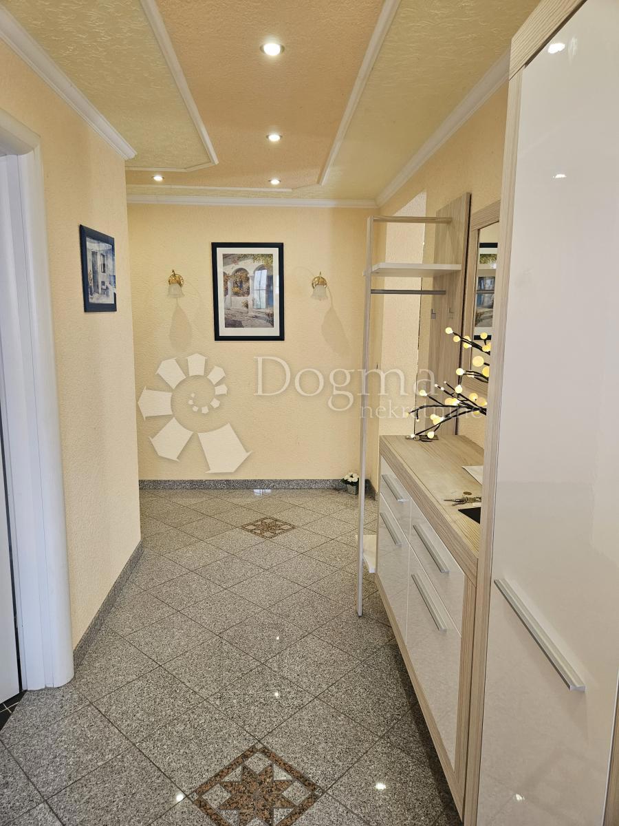 Casa Majerje, Petrijanec, 176m2