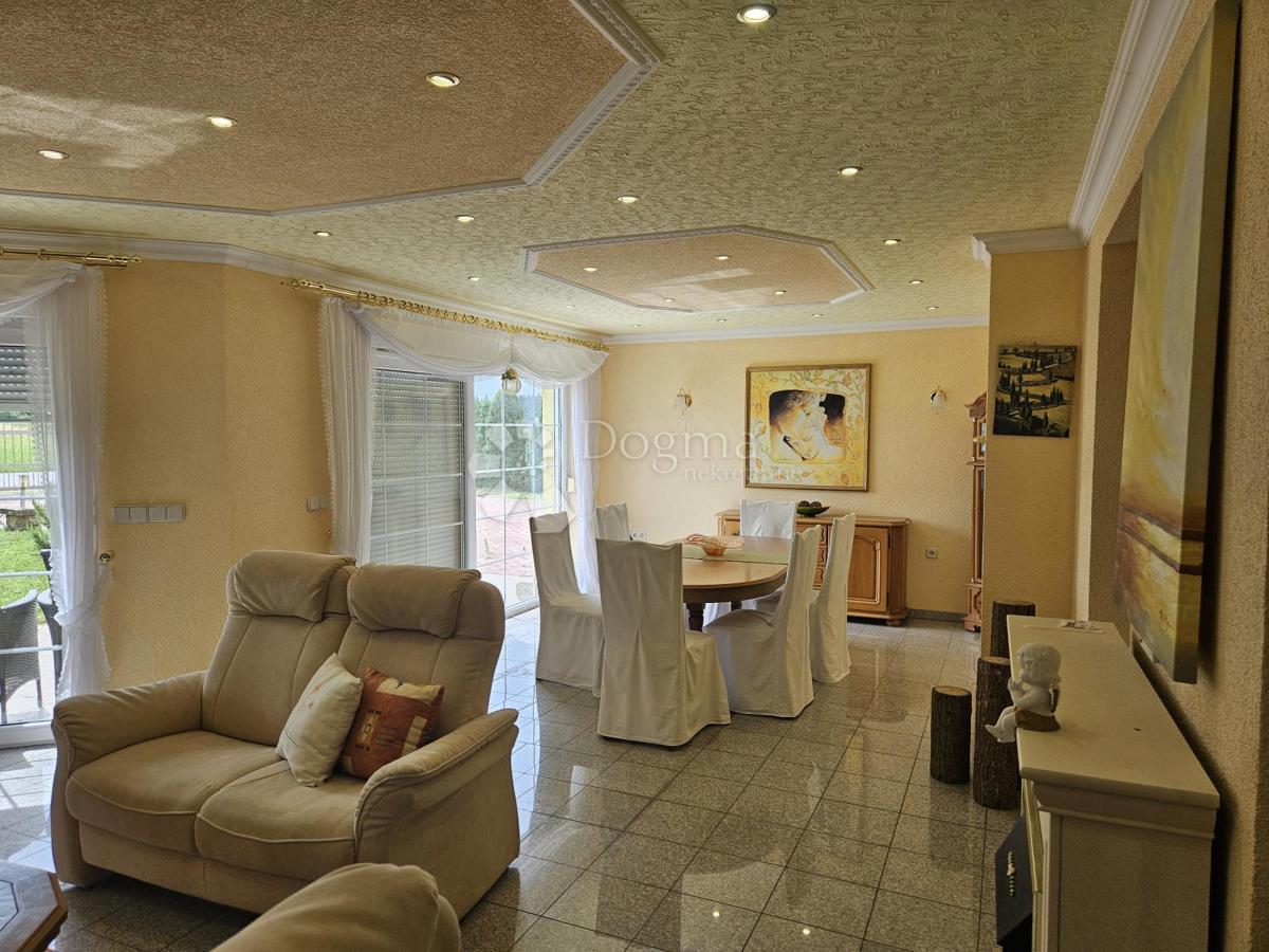 Casa Majerje, Petrijanec, 176m2