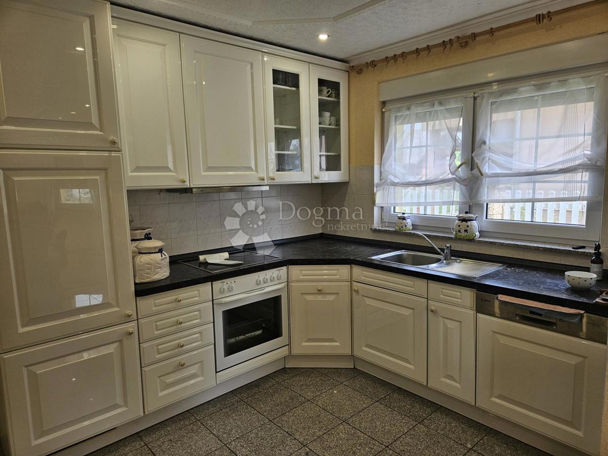 Casa Majerje, Petrijanec, 176m2