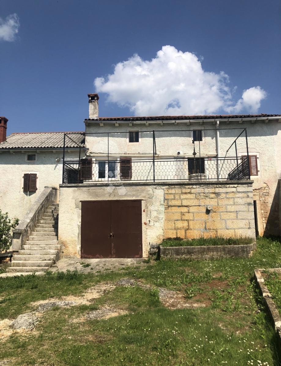 ANTICHITO ISTRIANO CON PERMESSO DI COSTRUZIONE E PROGETTO ATTRAENTE – Sveti Petar u Šumi