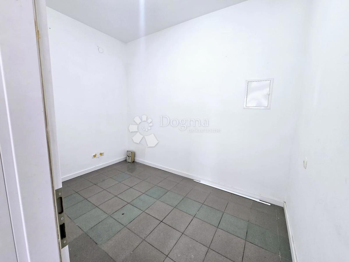 Locale commerciale Čulinec, Donja Dubrava, 97,83m2