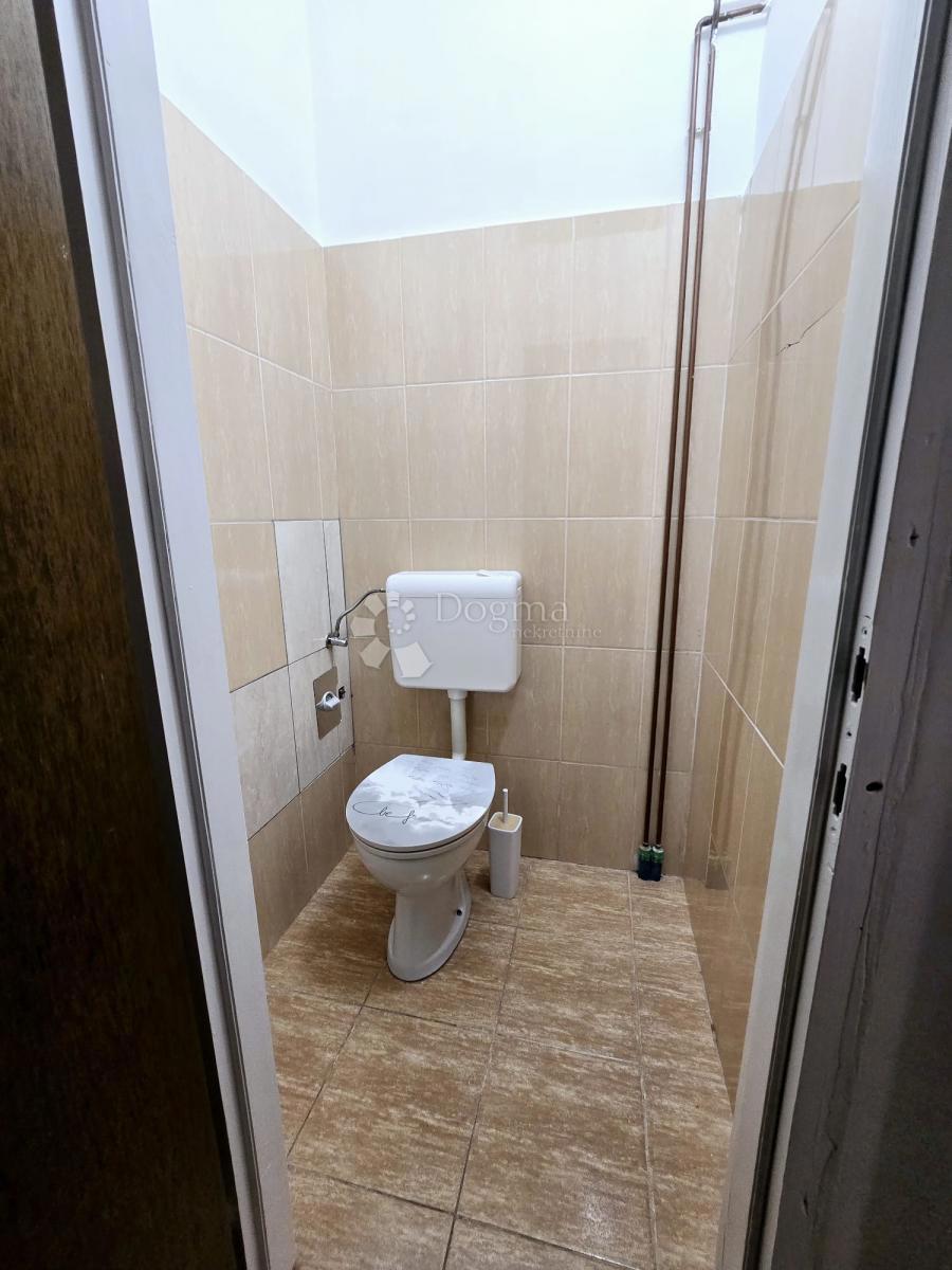 Locale commerciale Čulinec, Donja Dubrava, 97,83m2