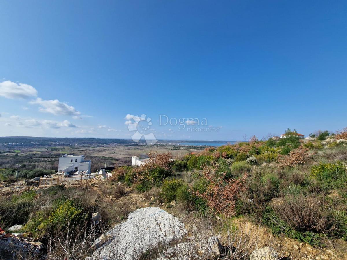 Terreno edificabile Radovin, Ražanac, 500m2