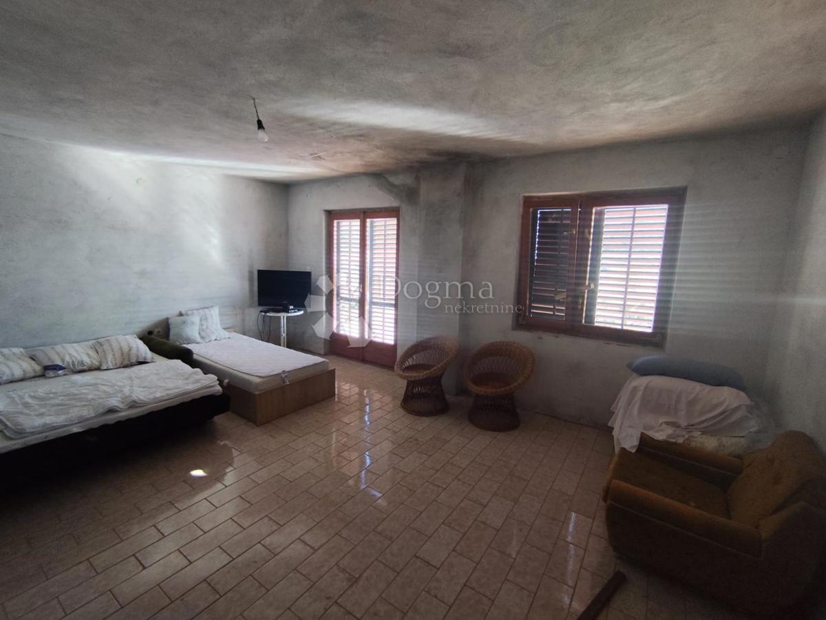 Casa Rogoznica, 360m2