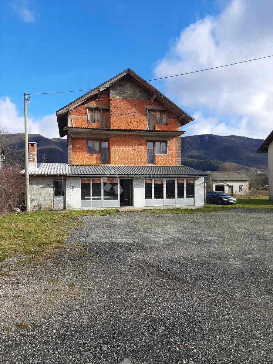 Casa Donji Lapac, 250m2