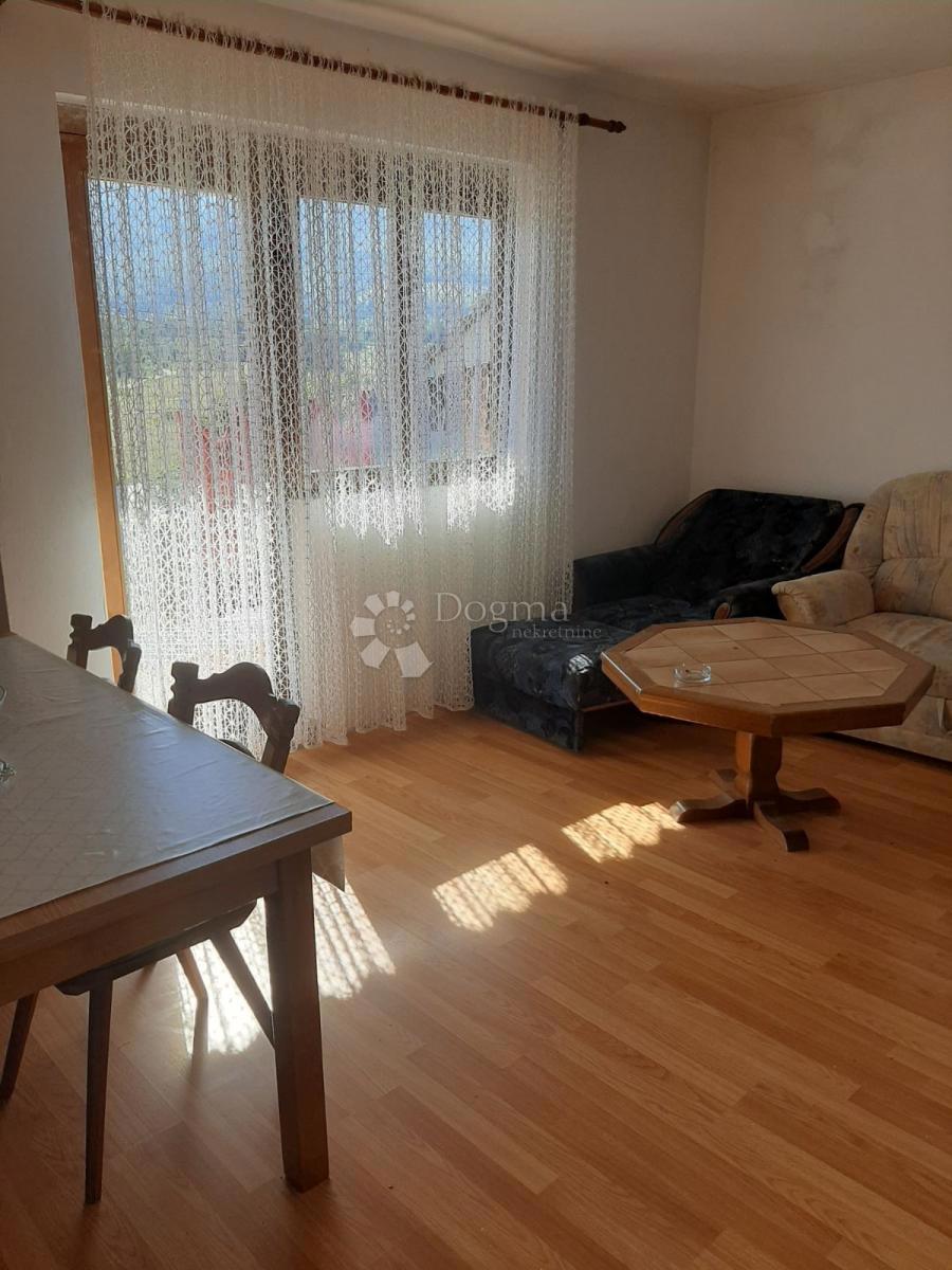 Casa Donji Lapac, 250m2