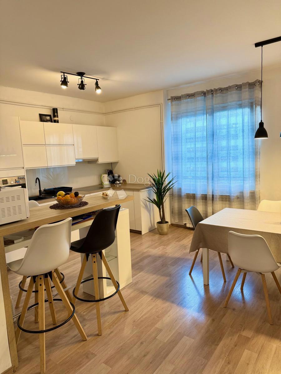 Allogio Donji grad, Donji Grad, 94m2