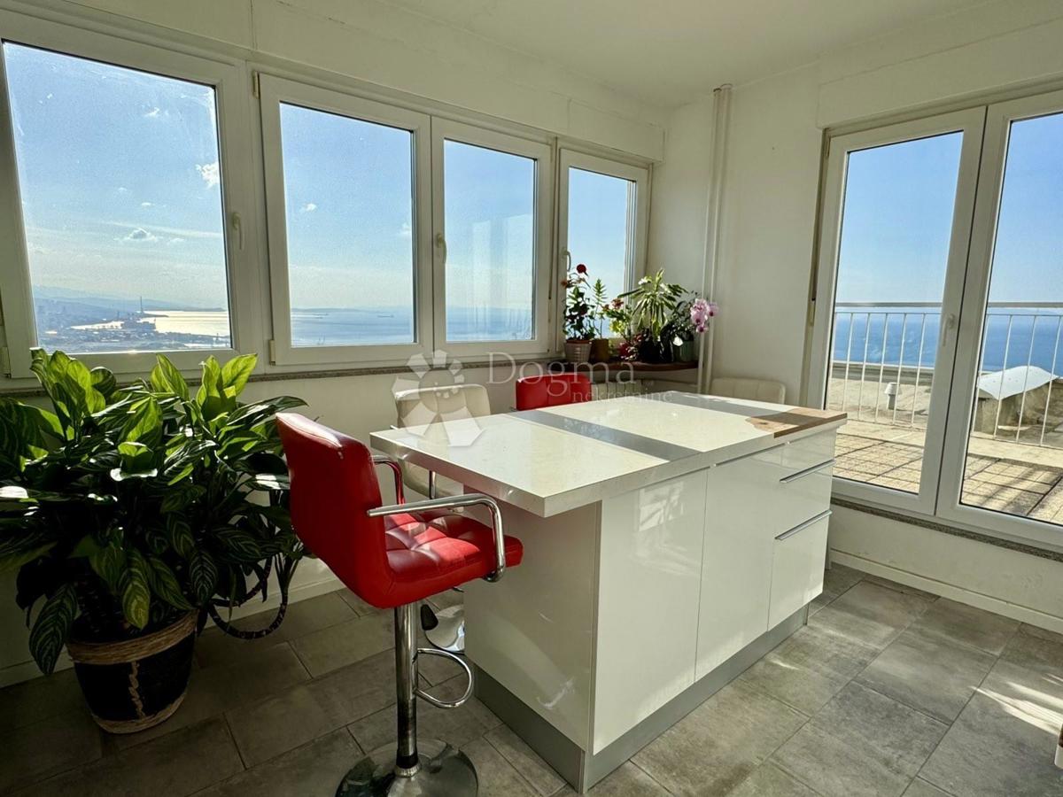 Allogio Turnić, Rijeka, 64m2