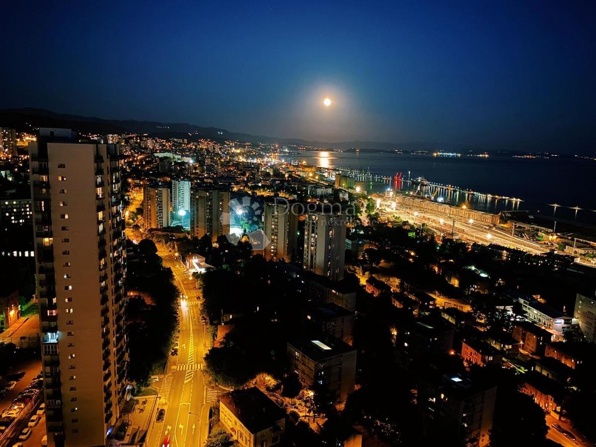 Allogio Turnić, Rijeka, 64m2